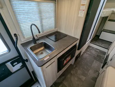 2026 Coachmen Cross Trail EV 26TB photo 19