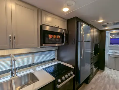 2026 Thor Motor Coach Omni Trail S29 photo 17