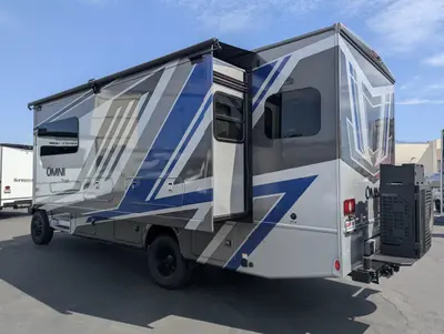 2026 Thor Motor Coach Omni Trail photo 14