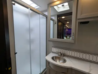 2026 Thor Motor Coach Omni Trail S29 photo 25