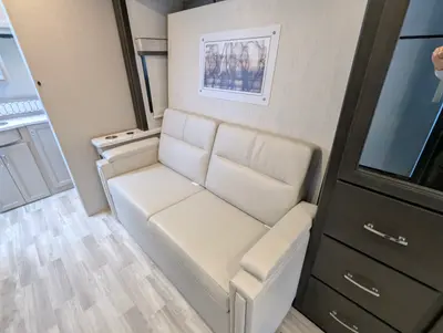 2026 Thor Motor Coach Omni Trail S29 photo 21