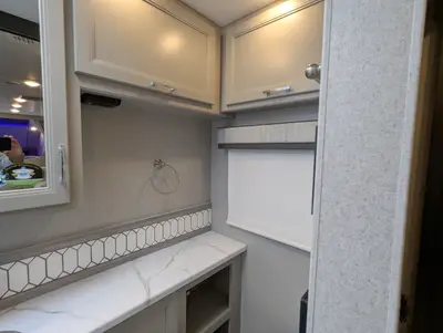 2026 Thor Motor Coach Omni Trail S29 photo 27