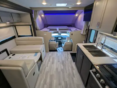 2026 Thor Motor Coach Omni Trail S29 photo 32