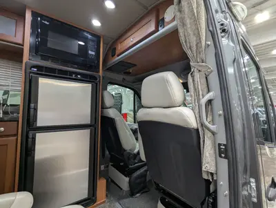 2016 Roadtrek CS Adventurous XL photo 13