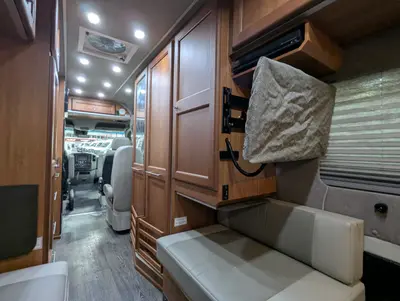 2016 Roadtrek CS Adventurous XL photo 29