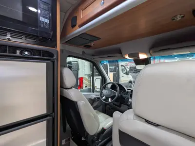 2016 Roadtrek CS Adventurous XL photo 16