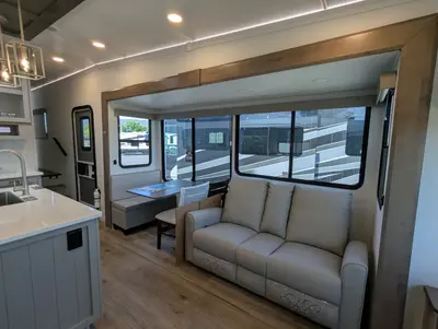 2026 Alliance RV Avenue 39MBR photo 34