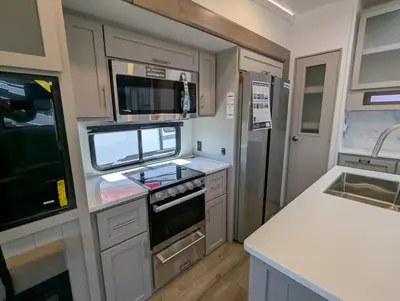 2026 Alliance RV Avenue 39MBR photo 31