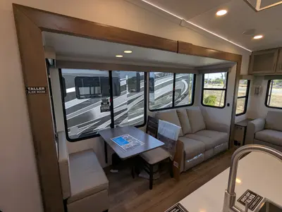 2026 Alliance RV Avenue 39MBR photo 27