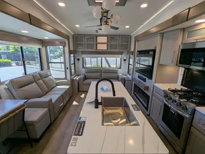 2026 Alliance RV Paradigm 340RL photo 12