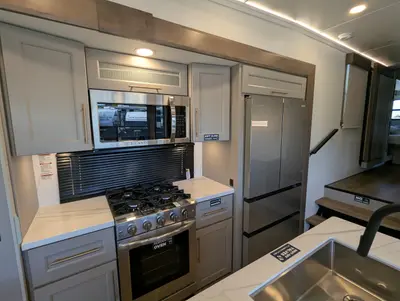 2026 Alliance RV Paradigm 340RL photo 21