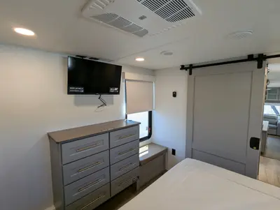 2026 Alliance RV Paradigm 340RL photo 31