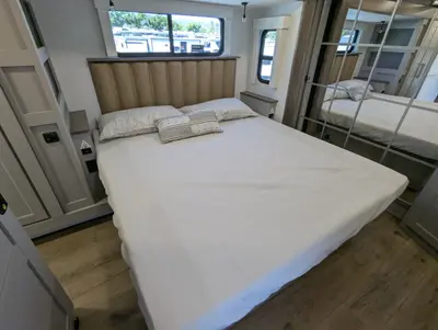 2026 Alliance RV Paradigm 340RL photo 29