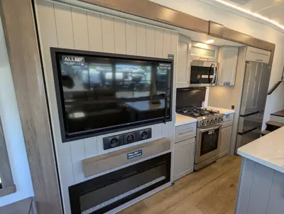 2026 Alliance RV Paradigm 340RL photo 18