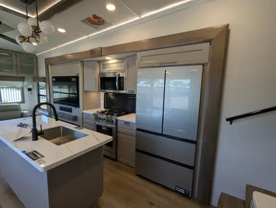 2026 Alliance RV Paradigm 340RL photo 9