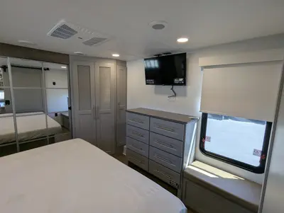2026 Alliance RV Paradigm 340RL photo 28