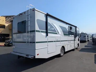 2026 Fleetwood Flair 29M photo 6