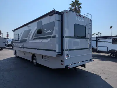 2026 Fleetwood Flair 29M photo 5