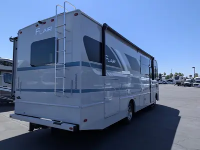 2026 Fleetwood Flair 29M photo 6