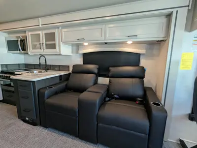 2026 Fleetwood Flair 29M photo 19