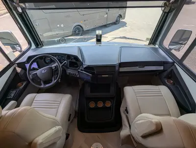 2026 Fleetwood Bounder 35K photo 10