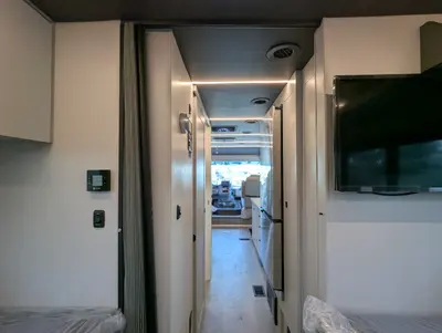 2026 Coachmen Euro 25TB photo 33