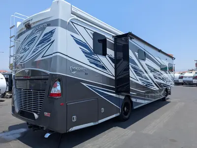 2026 Fleetwood Discovery LXE 40M photo 8
