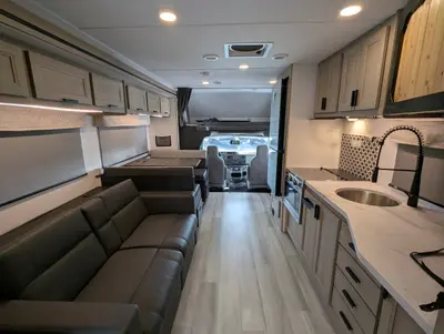 2024 Forest River Sunseeker 2550DS LE photo 20