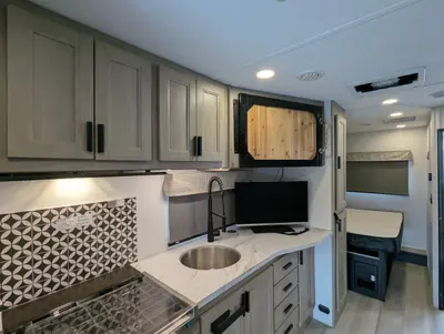 2024 Forest River Sunseeker 2550DS LE photo 12