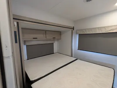 2024 Forest River Sunseeker 2550DS LE photo 17