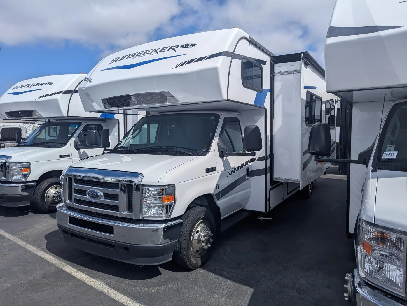 2024 Forest River Sunseeker 2550DS LE exterior
