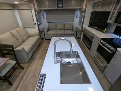 2026 Alliance RV Avenue 332RL photo 23