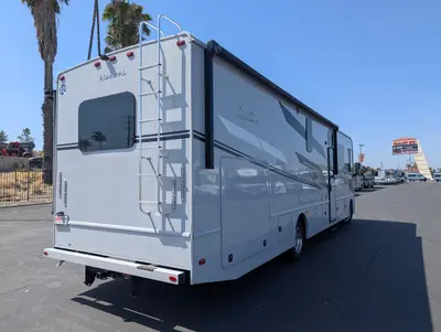 2026 Holiday Rambler Admiral 34J photo 6