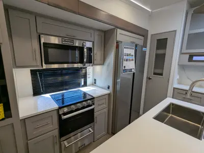 2026 Alliance RV Avenue 39MBR photo 33