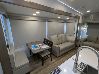 2026 Alliance RV Avenue 39MBR photo 27