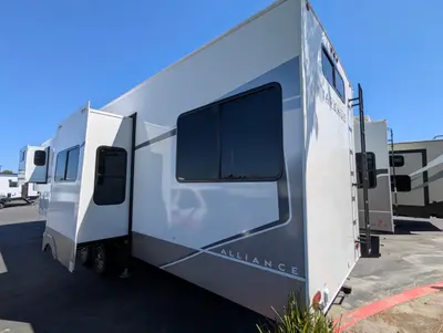 2026 Alliance RV Avenue 38DBL photo 5