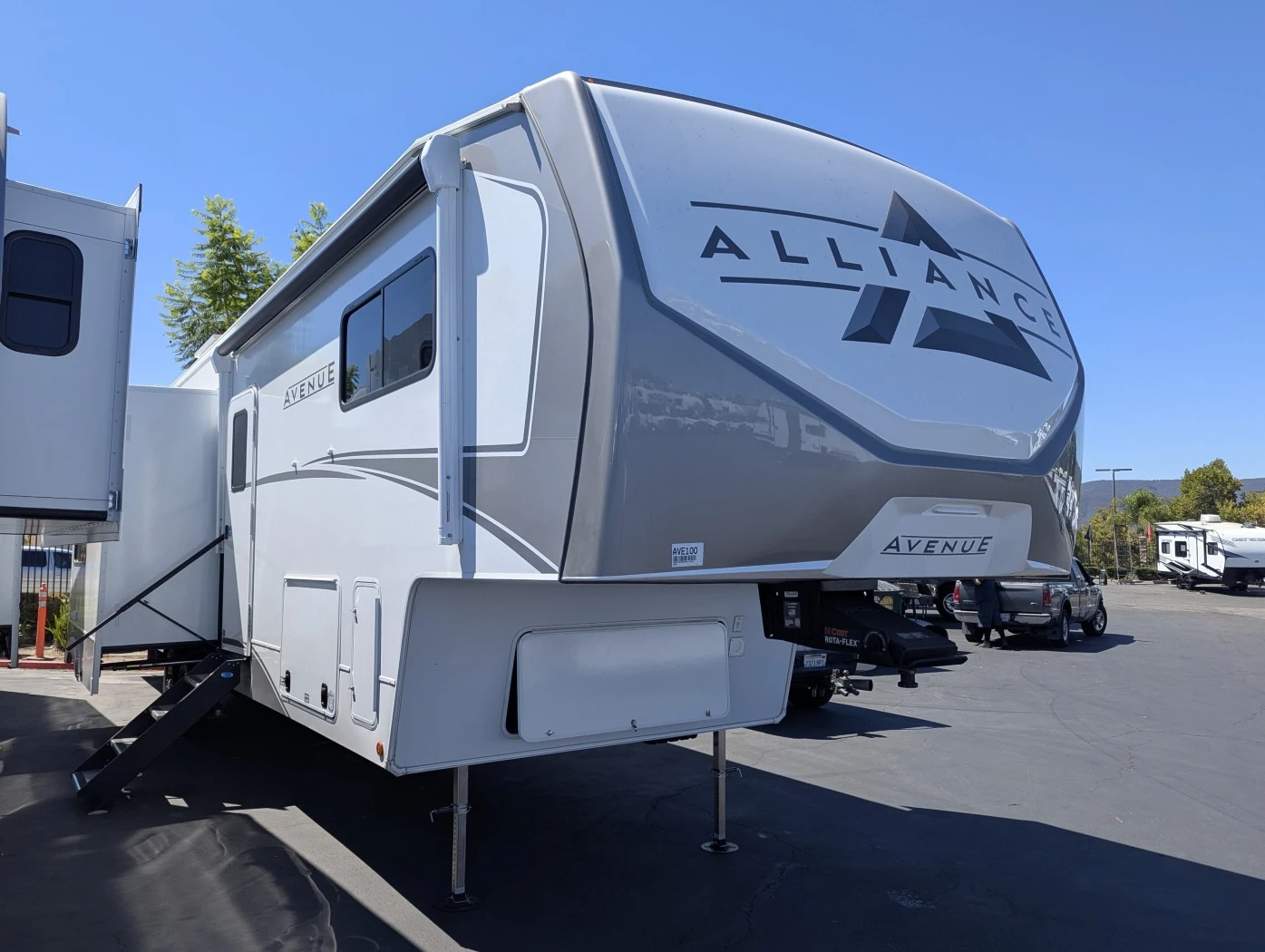 2026 Alliance RV Avenue 38DBL exterior