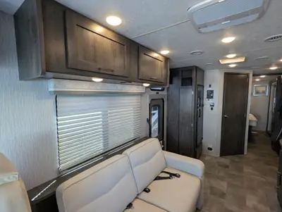 2023 Coachmen Pursuit 31BH photo 14