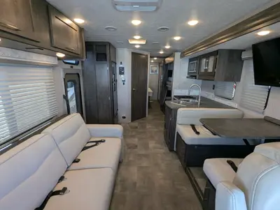 2023 Coachmen Pursuit 31BH photo 11
