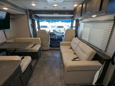 2023 Coachmen Pursuit 31BH photo 32