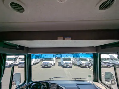2023 Coachmen Pursuit 31BH photo 8