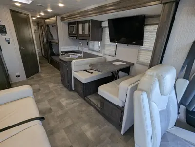 2023 Coachmen Pursuit 31BH photo 10
