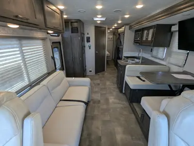 2023 Coachmen Pursuit 31BH photo 12