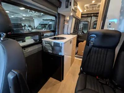 2025 Storyteller Overland DARK MODE XO photo 14