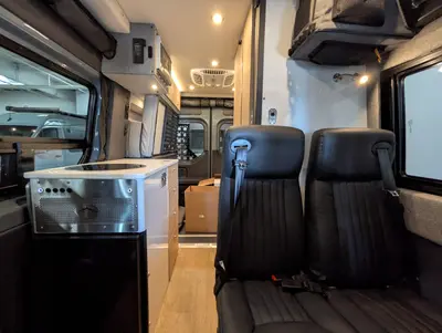 2025 Storyteller Overland DARK MODE XO photo 12