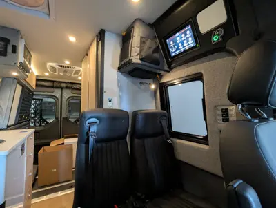 2025 Storyteller Overland DARK MODE XO photo 11