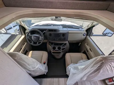 2026 Thor Motor Coach Four Winds Espec 19Z photo 8