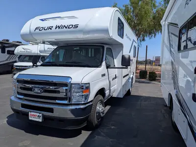 2026 Thor Motor Coach Four Winds Espec 19Z photo 4