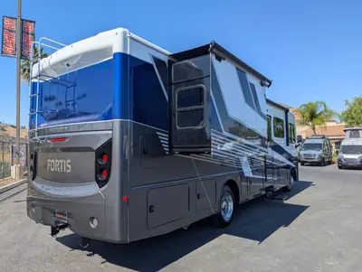 2026 Fleetwood Fortis 32RW photo 7