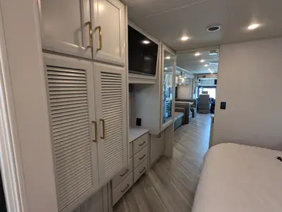 2026 Fleetwood Bounder 35K photo 34